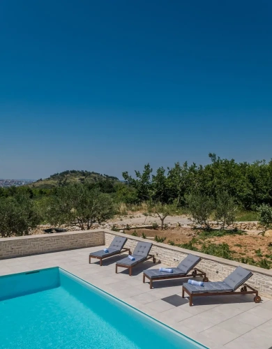 3 Bedrooms Villa