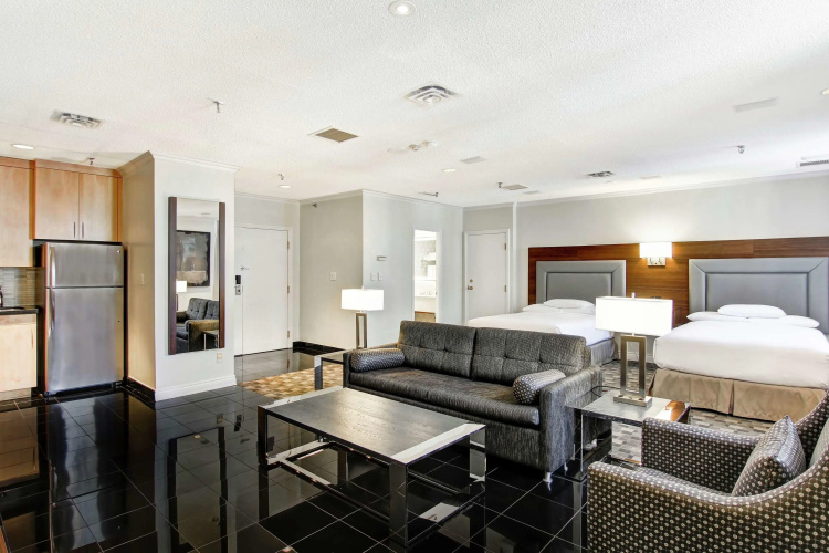 DoubleTree by Hilton Hotel Toronto Downtown