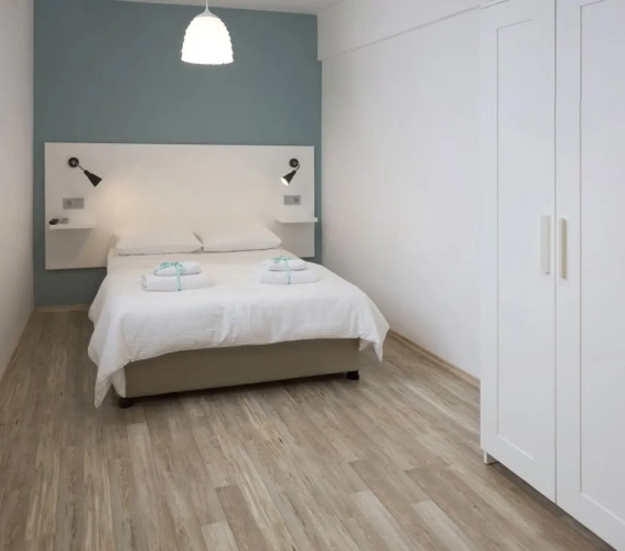 Economy room