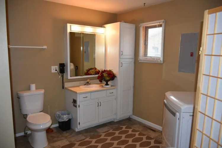 Yellowstone River Suites