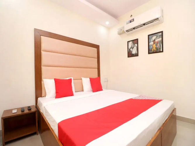OYO 16462 Hotel Fb
