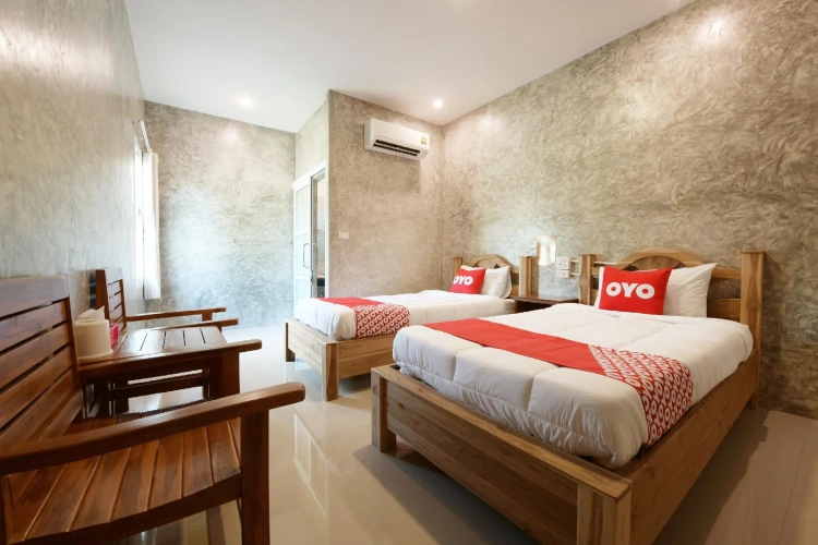 Standard Twin room