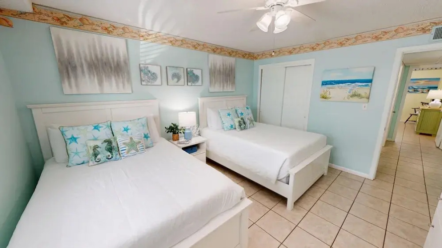 Venus 116 2 Bedroom Condo by RedAwning