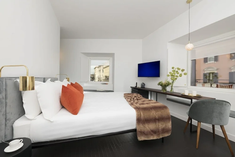 Superior Triple room