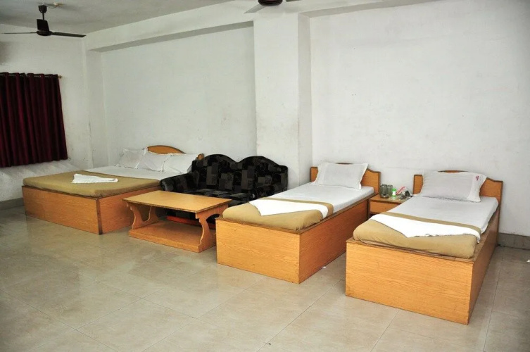 Hotel Aastha