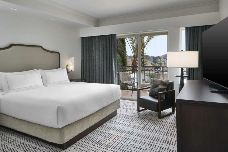 Bellasera Hotel & Suites Paso Robles, Tapestry by Hilton