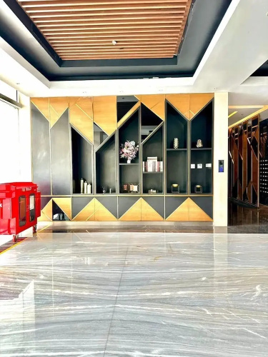 Lush Lakeside - Citra Luxury Apartments