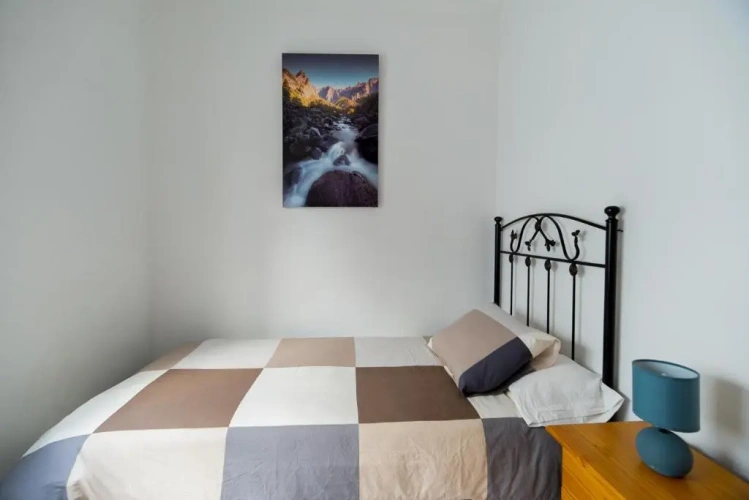3 Bedrooms Apartment