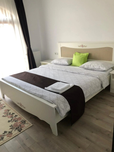 Holiday Luxury Villa with private Garden