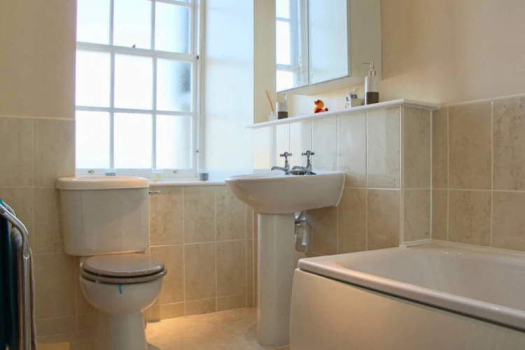 1 Bedroom Flat Apartment
