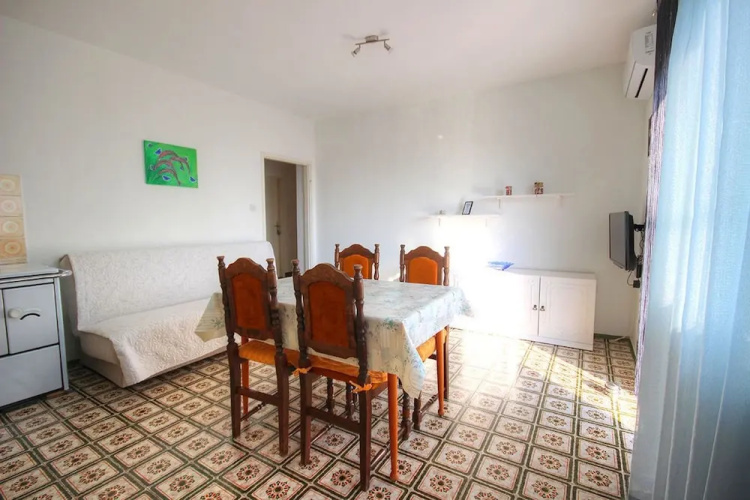 Apartment Josip