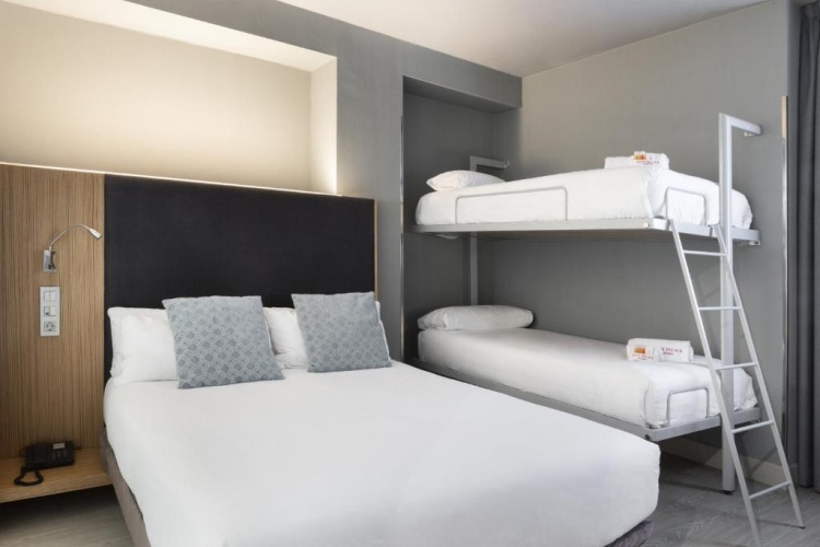 Quadruple room