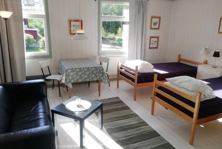 Standard Twin room with garden view