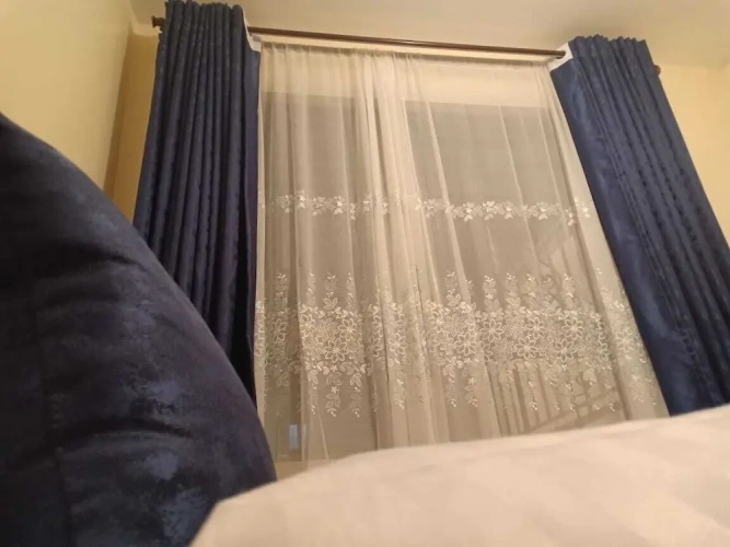 4 Bedrooms Apartment
