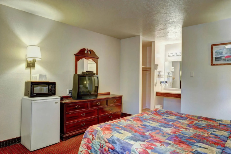 Rodeway Inn
