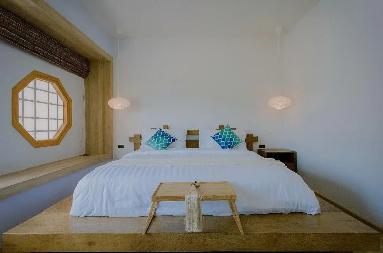 2 Bedrooms Double Suite with pool view