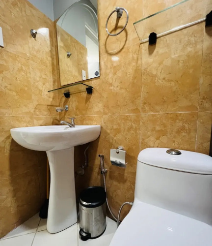 People's Condo Atria