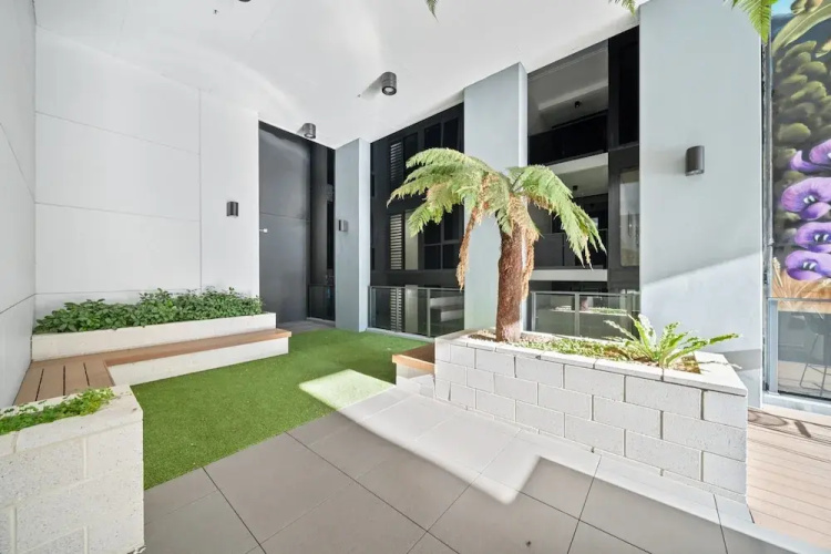Stylish 2-bed Apartment in Canberra CBD