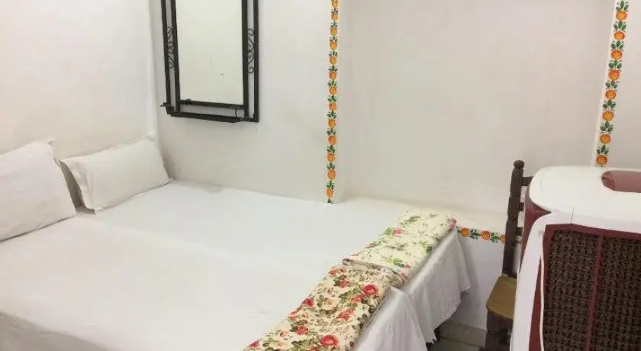 Hotel White House