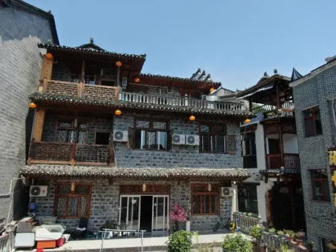 Furong Town Xiangqing Xiangyu Inn