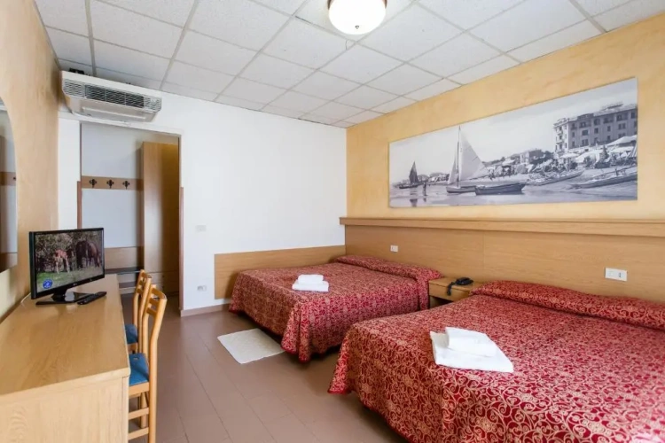 Standard Quadruple room