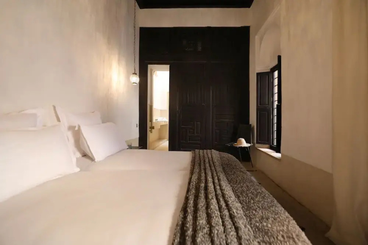 Azzouna13