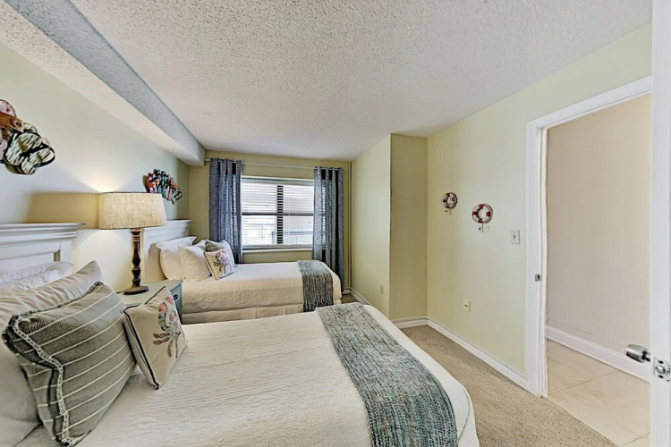 607ocean 2 Bedroom Condo