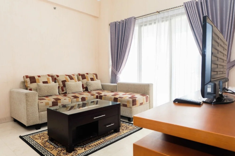 Spacious 3BR Poins Square Apartment