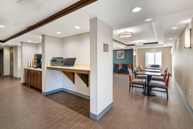 Comfort Inn Airport photo 20