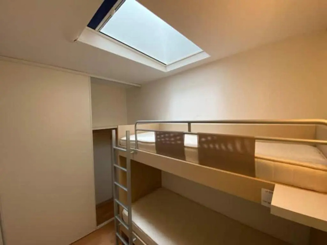 Duplex rénové - 3 CHAMBRES 8 PERS dernier étage
