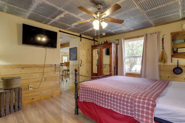 Pet-friendly Sevierville Apt < 10 Mi to Dollywood!