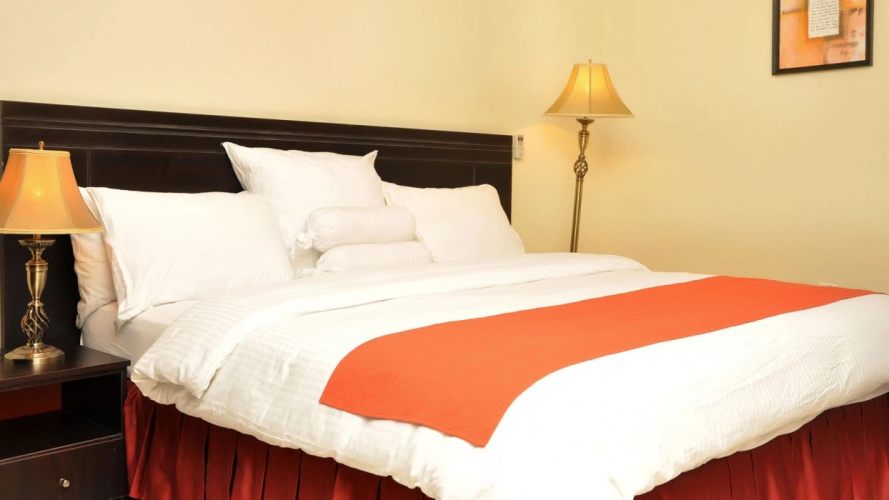 Sparklyn Hotels & Suites
