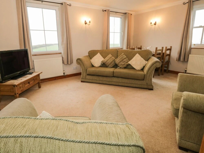 1 Park Nook Close