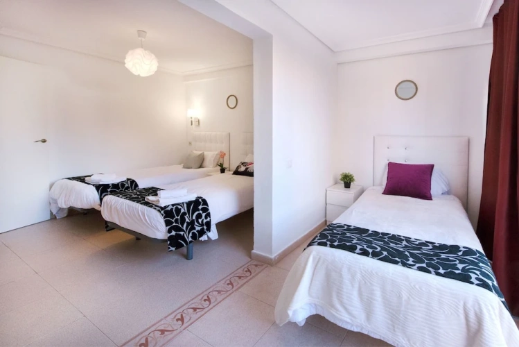 2 Bedrooms Comfort Apartment beachfront
