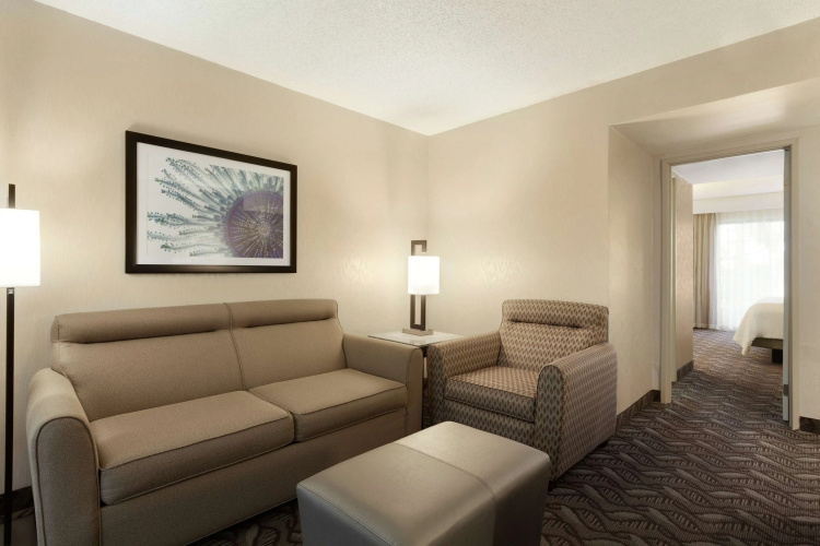 Embassy Suites by Hilton Arcadia Pasadena Area
