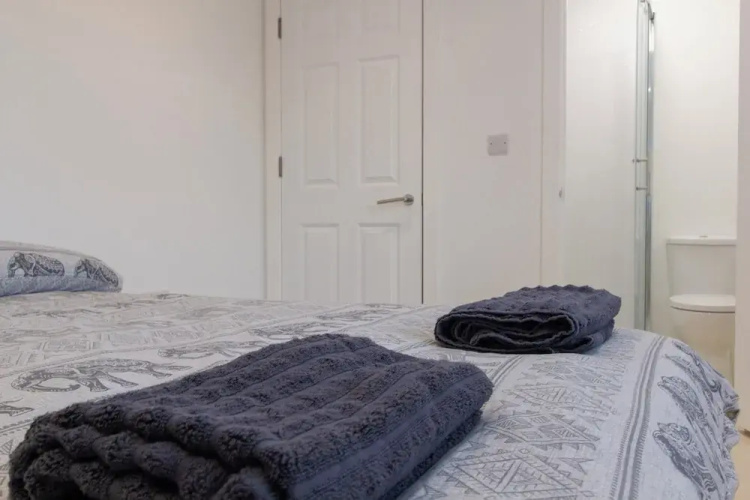Bridge Road - Room 2a