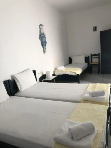 Standard Triple room with balcony