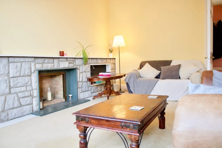 2 Bedroom Bruntsfield Apartment