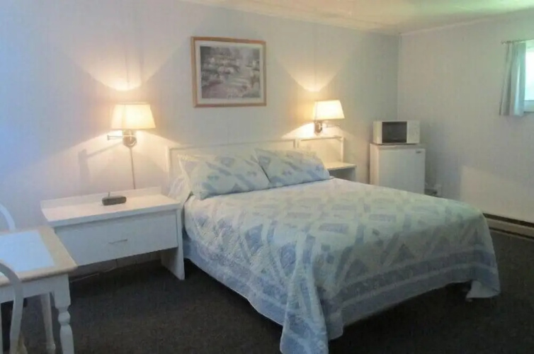Country Squire Motel