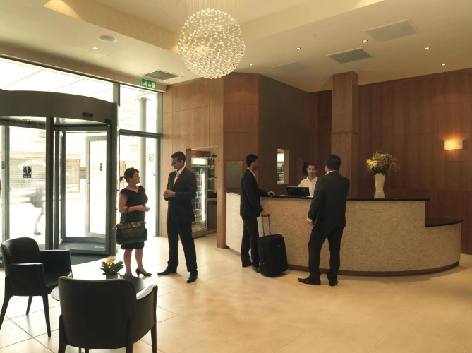 Hilton Garden Inn Frankfurt City Centre photo 30