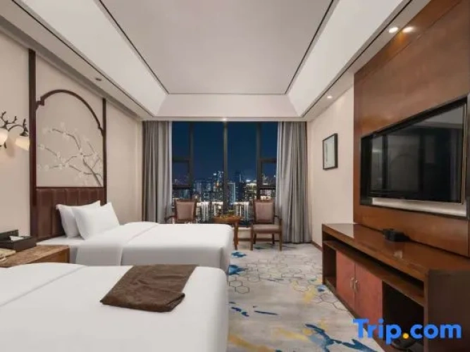 Standard room with lake view