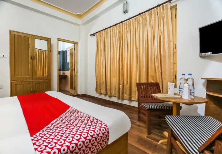 Hotel Three Roses