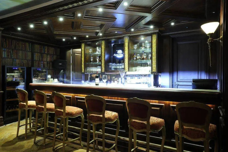 Imperial Palace Club