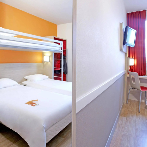 Kyriad Direct Mont De Marsan - St Avit