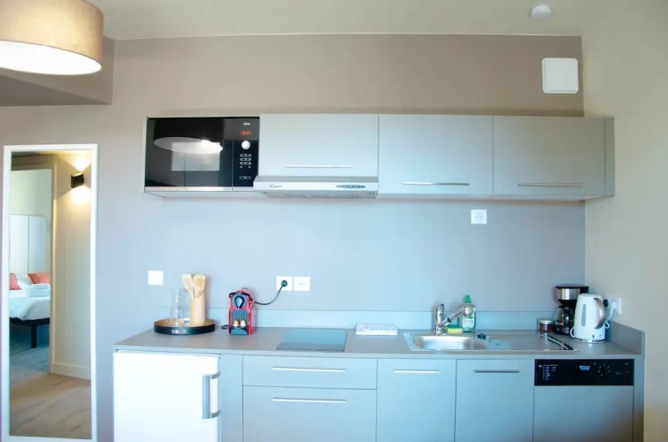 1 Bedroom Apartment