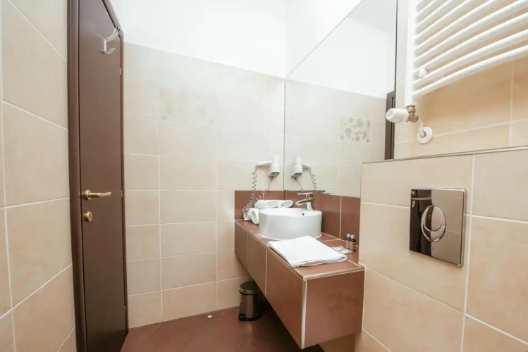 C Pub & Accommodation
