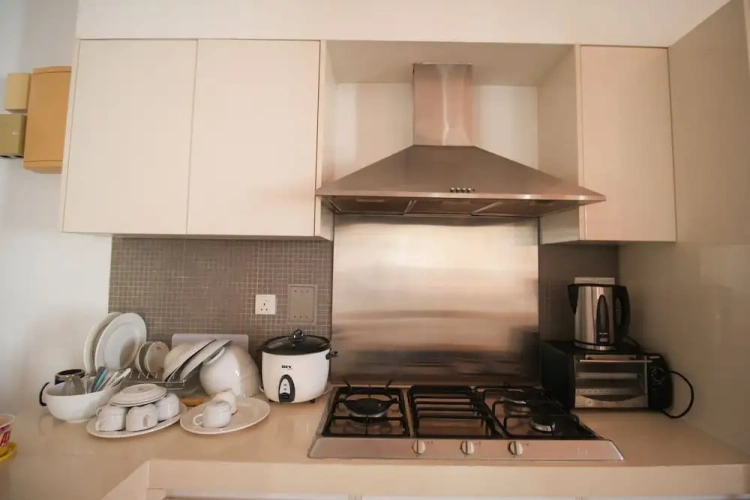 3 Bedrooms Executive Sextuple Apartment with city view