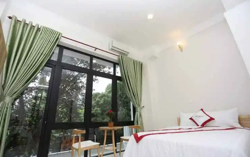 Hue Classic Hotel