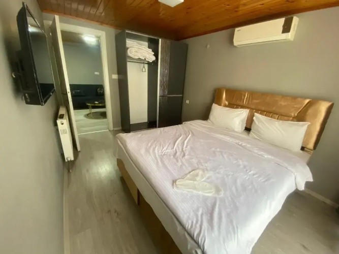 Novel Suite
