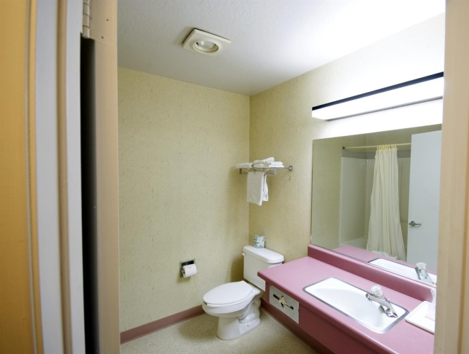 Standard Quadruple Suite